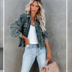 VICI COLLECTION PADDINGTON DISTRESSED COTTON CORDUROY JACKET - HUNTER GREEN